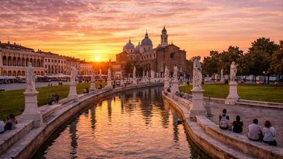 Prato della Valle à Padoue, l’une des plus grandes places d’Europe