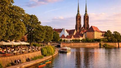 Île de la Cathédrale à Wrocław, architecture gothique et panorama sur l’Oder