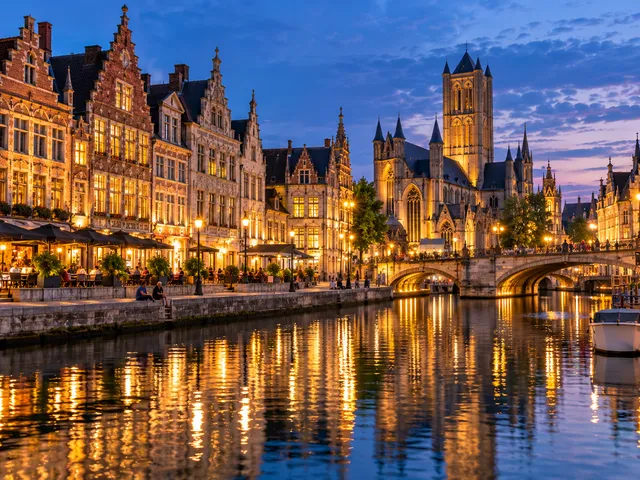 Foto 5 von 8 – Paris, Brügge und Amsterdam