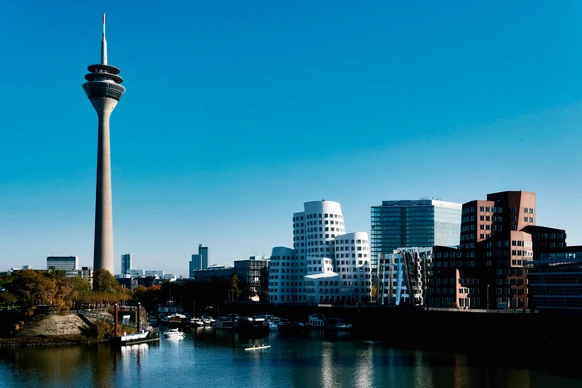 Voyage d’un jour à Düsseldorf en autocar : visites, shopping et détente en une seule journée.