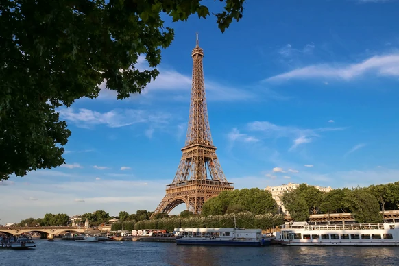 Partez pour Paris en autocar, voyage d’un jour, réservation immédiate en ligne !